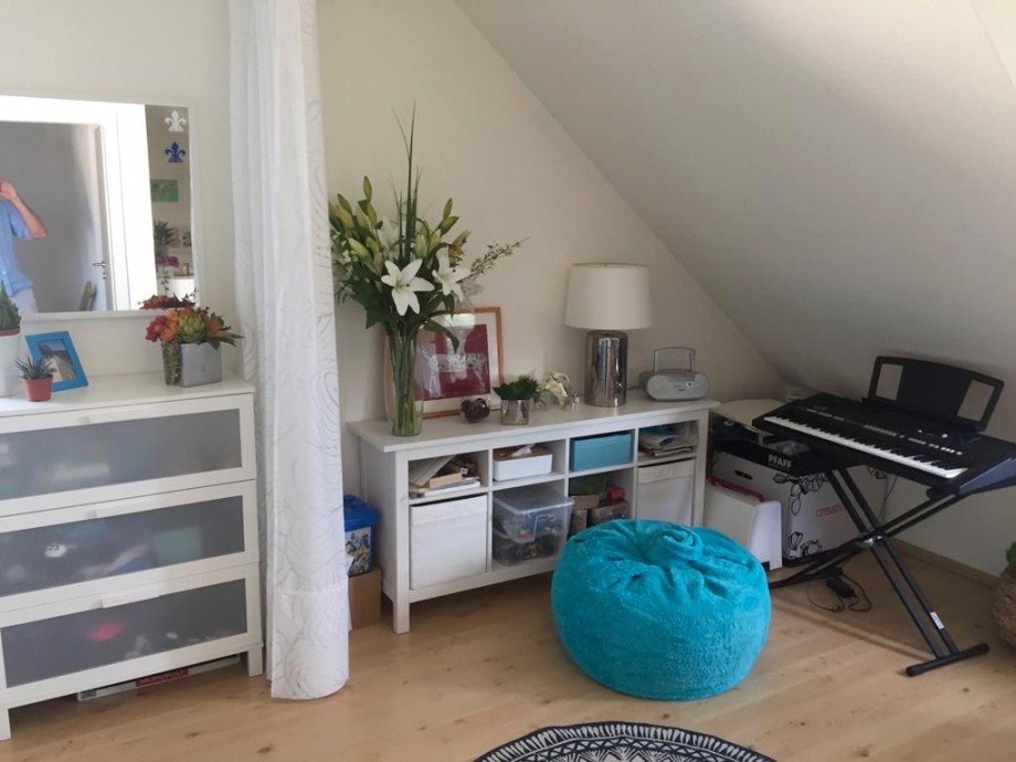 Zimmer 1.OG. Doppelhaush�lfte Dieburg
