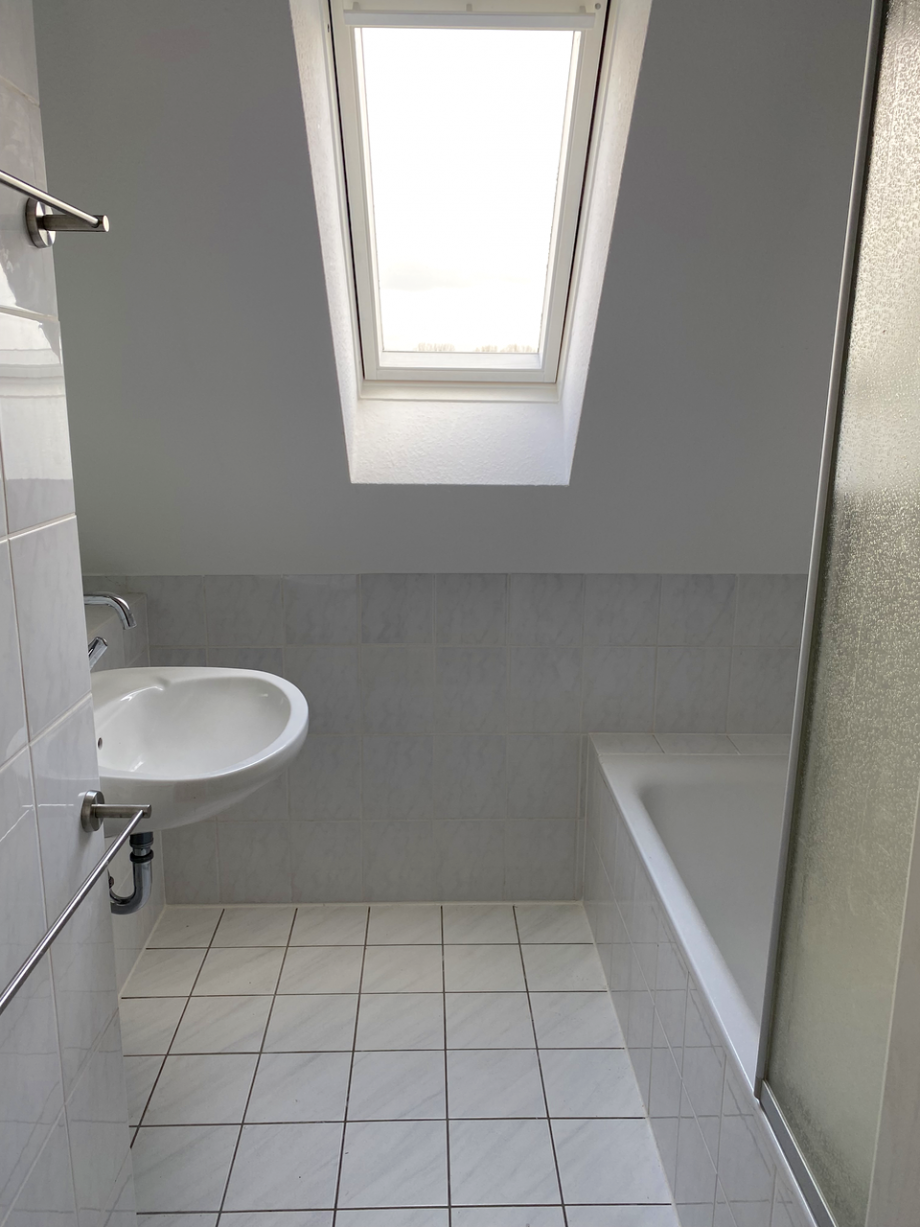 Bad mit Badewanne Maisonettewohnung Mainz