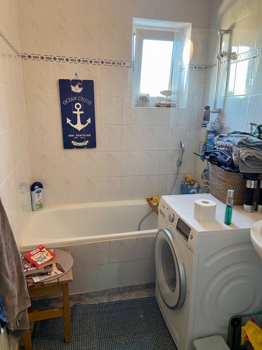Badezimmer mit Badewanne Etagenwohnung Darmstadt