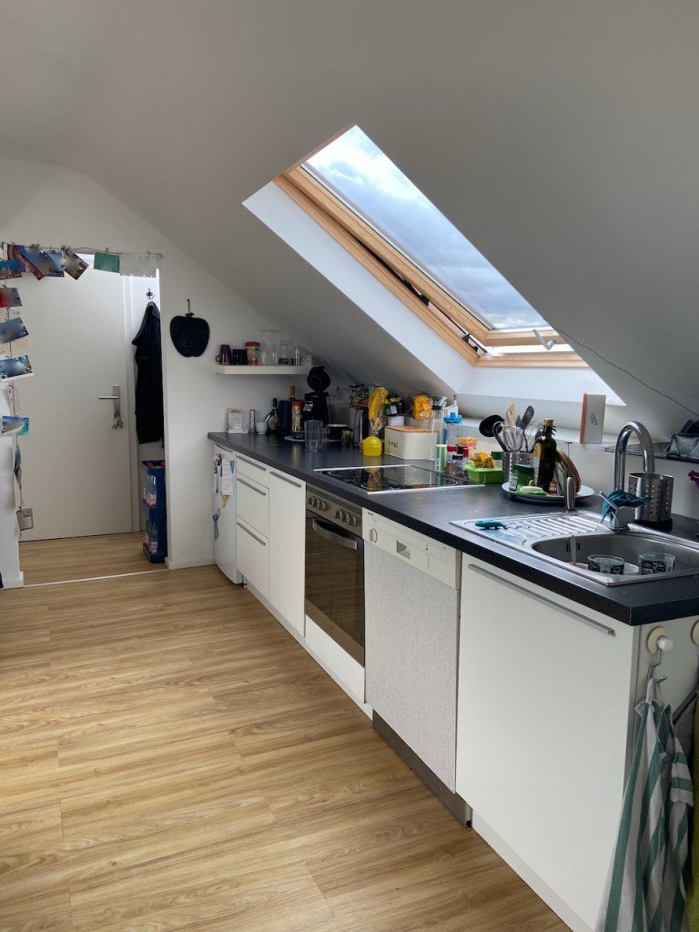 K�che mit EBK Darmstadt Dachgeschosswohnung *Heimst�ttensiedlung - gem�tliche DG Wohnung mit EBK*