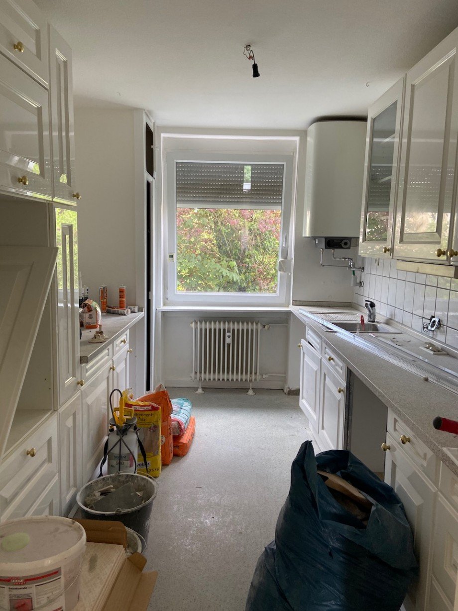 K�che mit K�chenm�bel Etagenwohnung Darmstadt