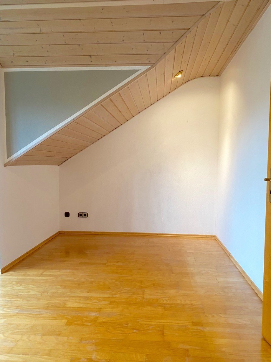 Schlafzimmer Dachgeschosswohnung Rossdorf