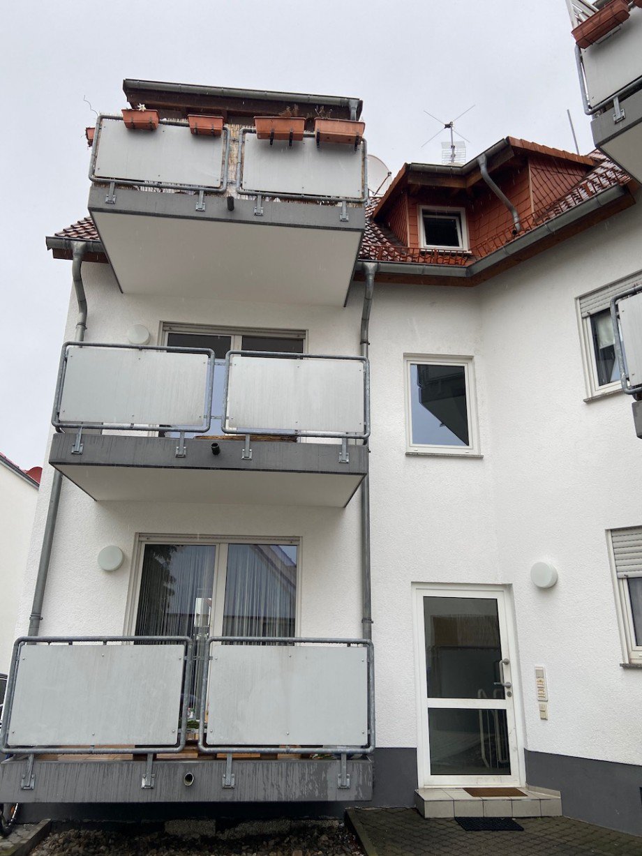 Ansicht - Balkon im 2.OG Etagenwohnung Griesheim