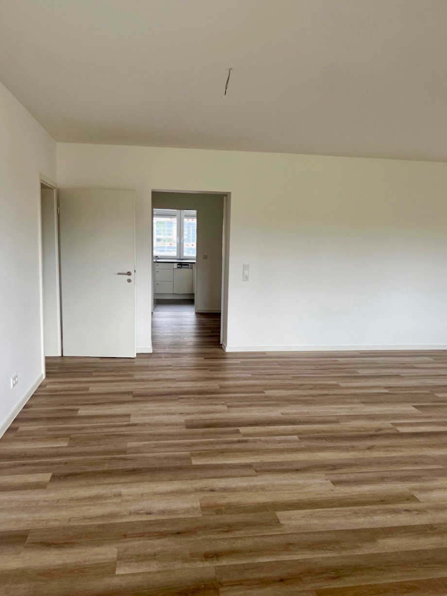 Wohnzimmer 2 Whg.re Innenstadt Racano Immobilien.jpeg Etagenwohnung Darmstadt