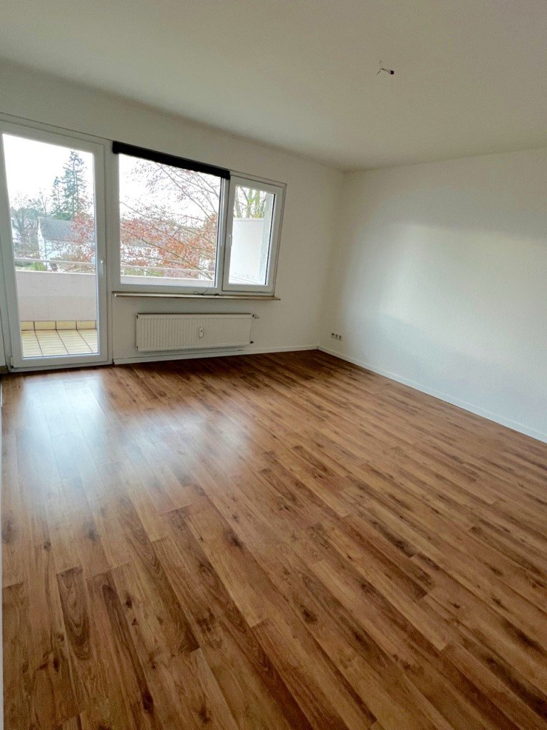 Wohnbereich Darmstadt Etagenwohnung *Renoviertes Single Appartement mit EBK und Balkon*