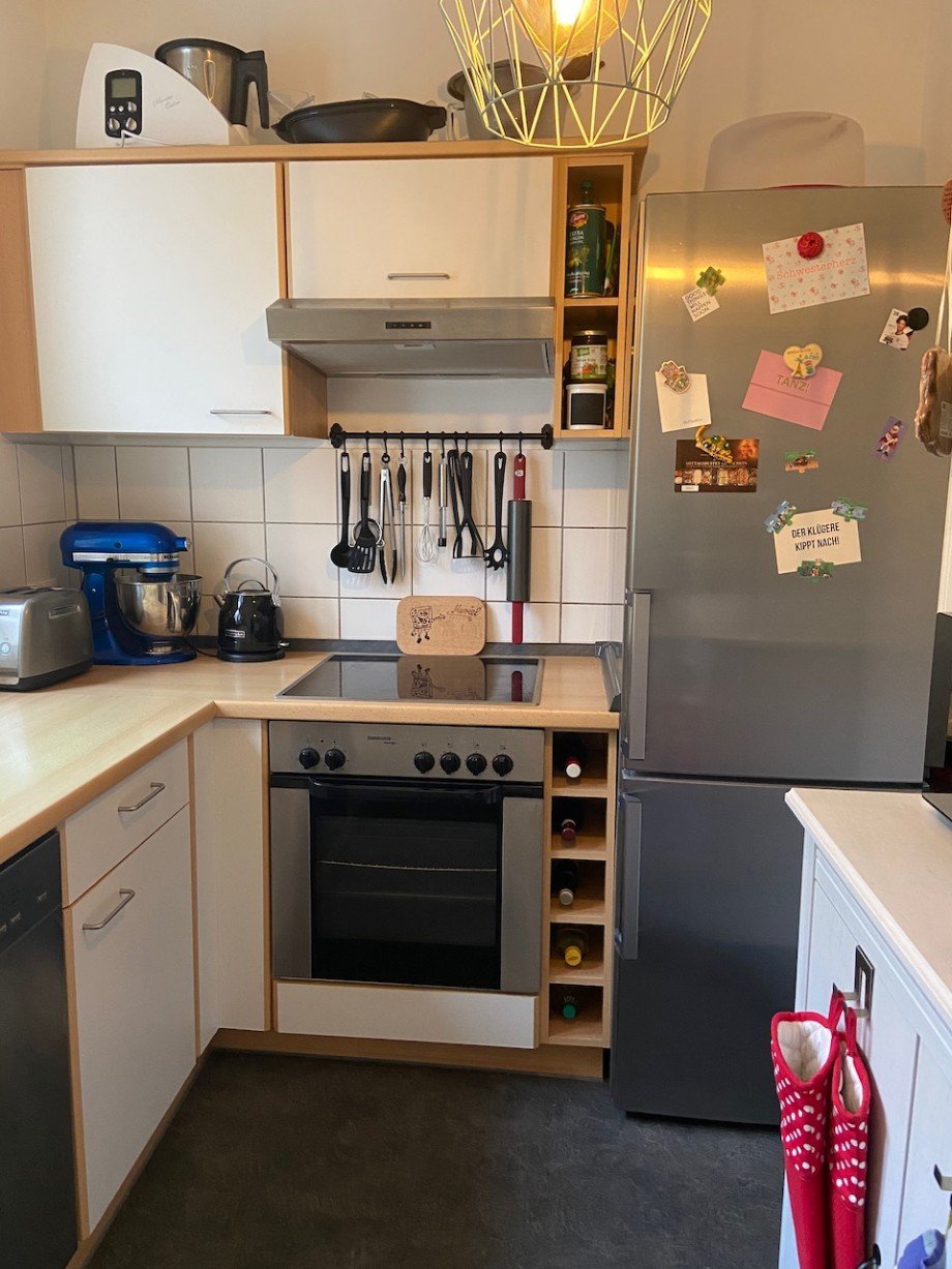 K�che mit EBK Etagenwohnung Darmstadt
