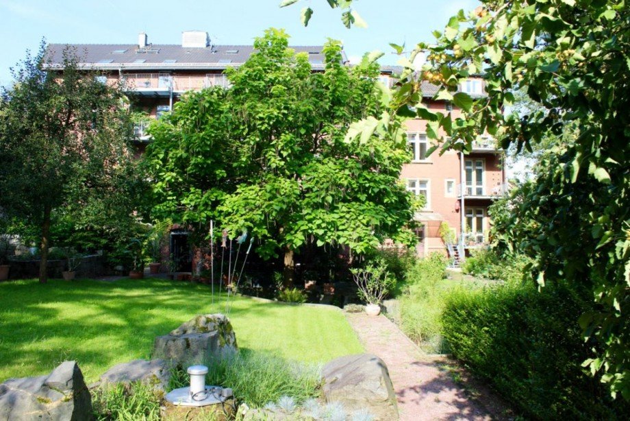 Garten mit Ansicht Maisonettewohnung Darmstadt