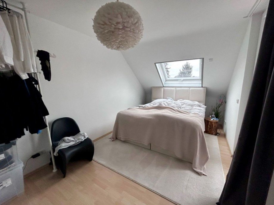 Racano Immobilien Schlafzimmer 1 Dachgeschosswohnung Darmstadt