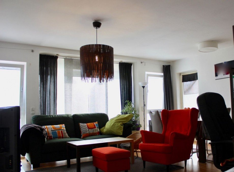 Wohnzimmer mit Balkon Etagenwohnung Ober-Ramstadt