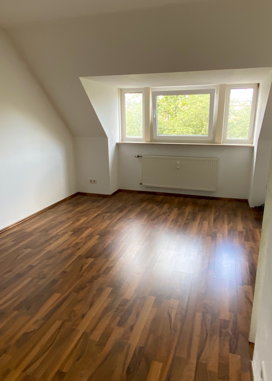 Wohnzimmer Dachgeschosswohnung Darmstadt