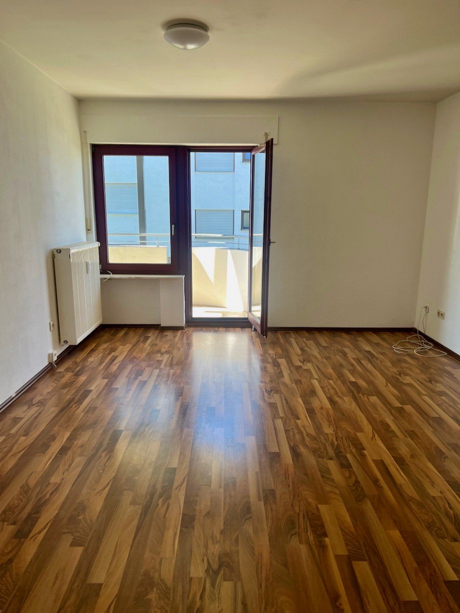 Racano Immobilien Wohnzimmer Etagenwohnung Ro�dorf