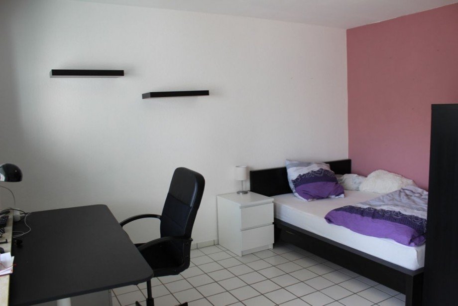 Wohn-/Schlafzimmer Etagenwohnung Darmstadt