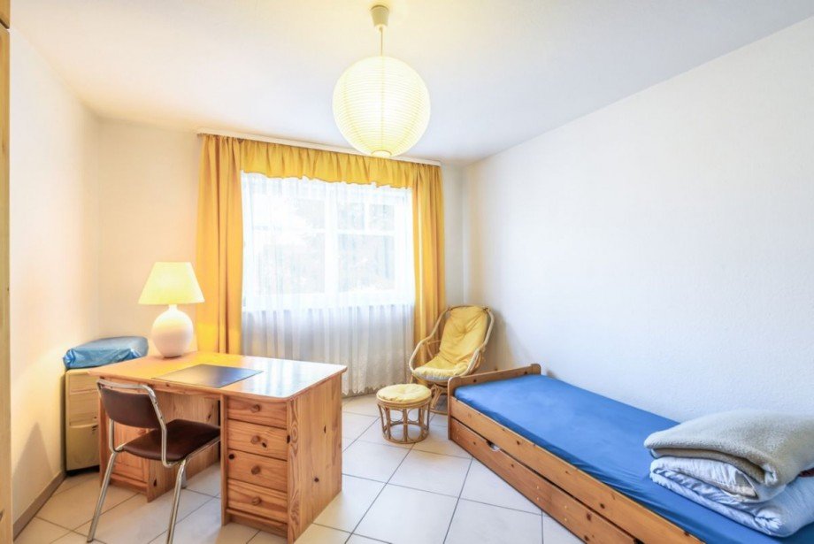 Schlafzimmer Etagenwohnung Seeheim-Jugenheim