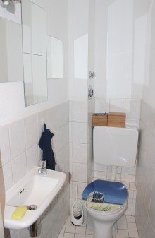 Separates WC Gepflegte Kapitalanlage - 2 Zimmer Altbauwohnung im Johannesviertel