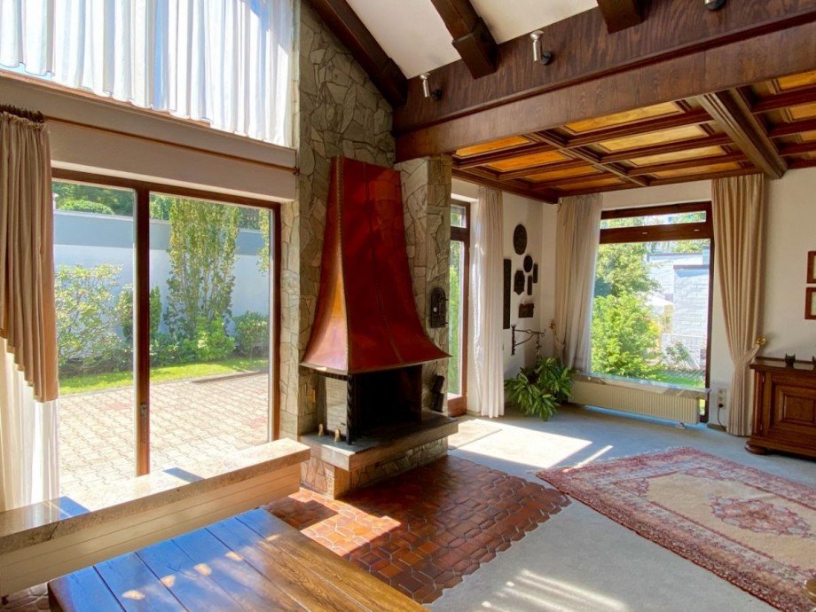 Wohnzimmer mit Kamin Bungalow Darmstadt