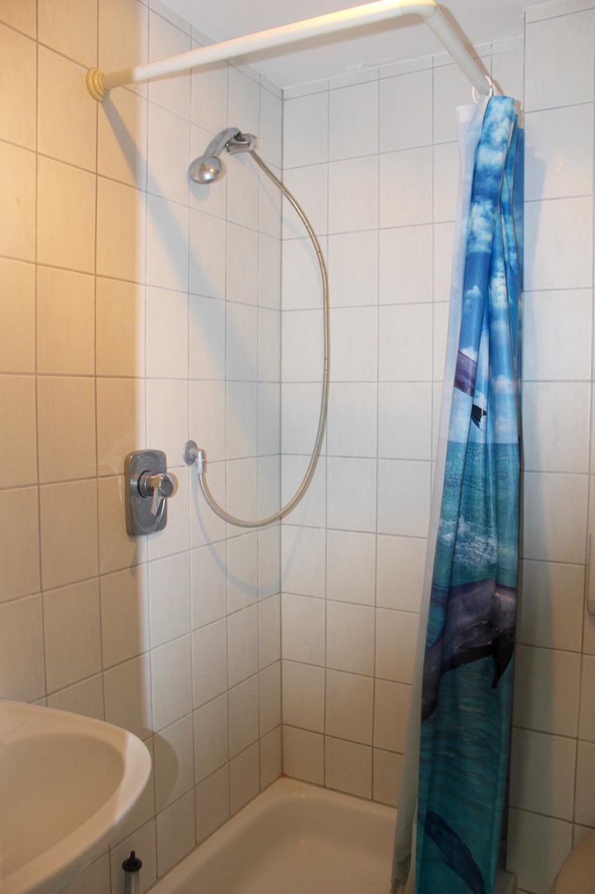 kleines Duschbad Erdgeschosswohnung Ober-Ramstadt
