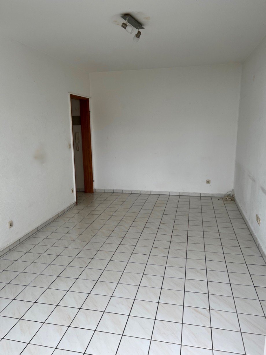 Wohnbereich 2 Racano Immobilien Heimsta Etagenwohnung Darmstadt