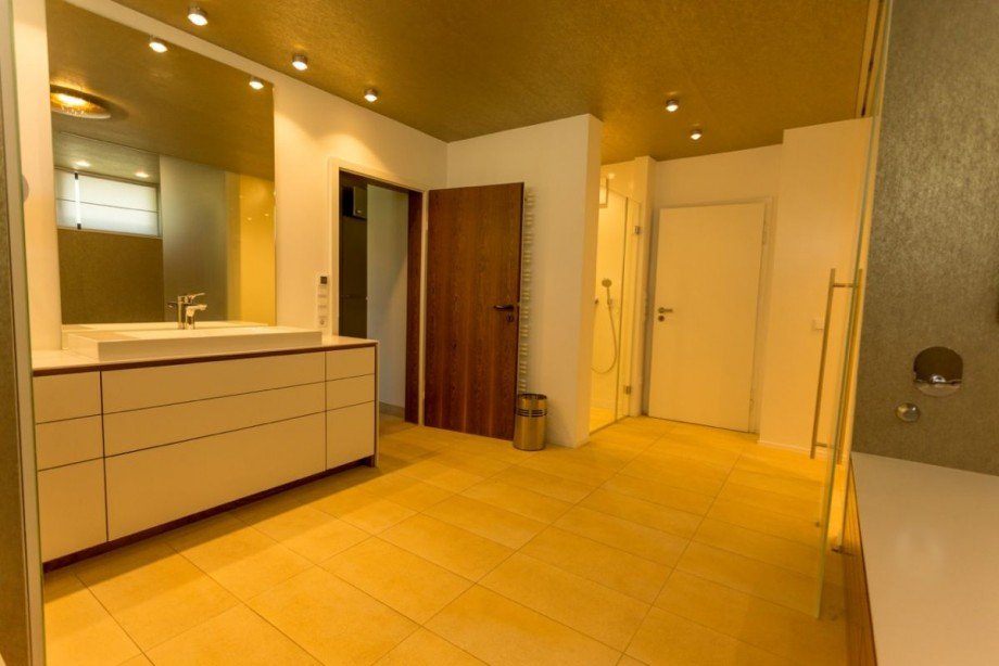 Badezimmer EG Villa Ro�dorf