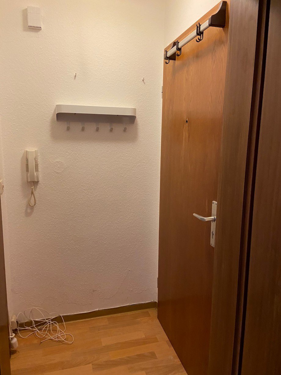 kleiner Eingangsbereich Etagenwohnung Darmstadt