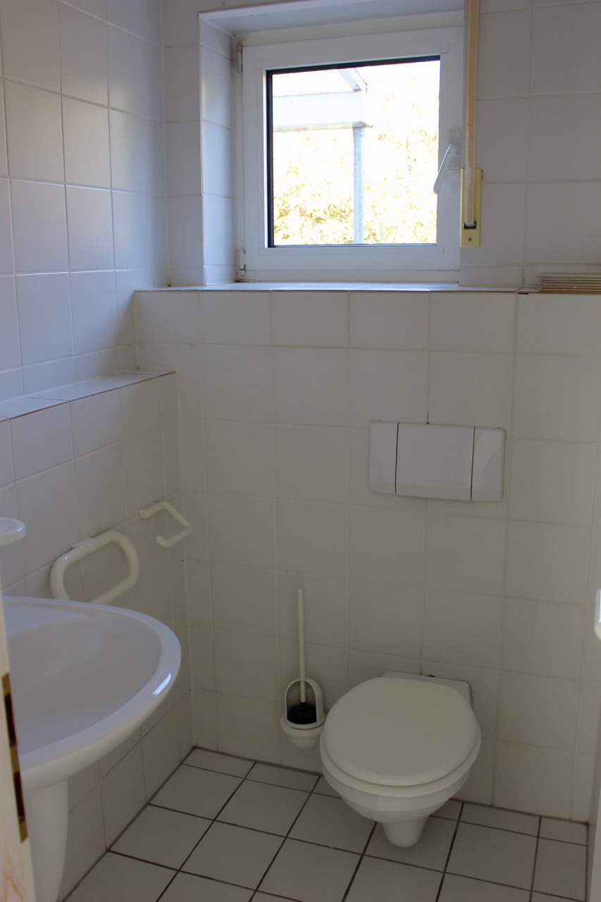 G�ste WC im Eingangsbereich Maisonettewohnung Darmstadt