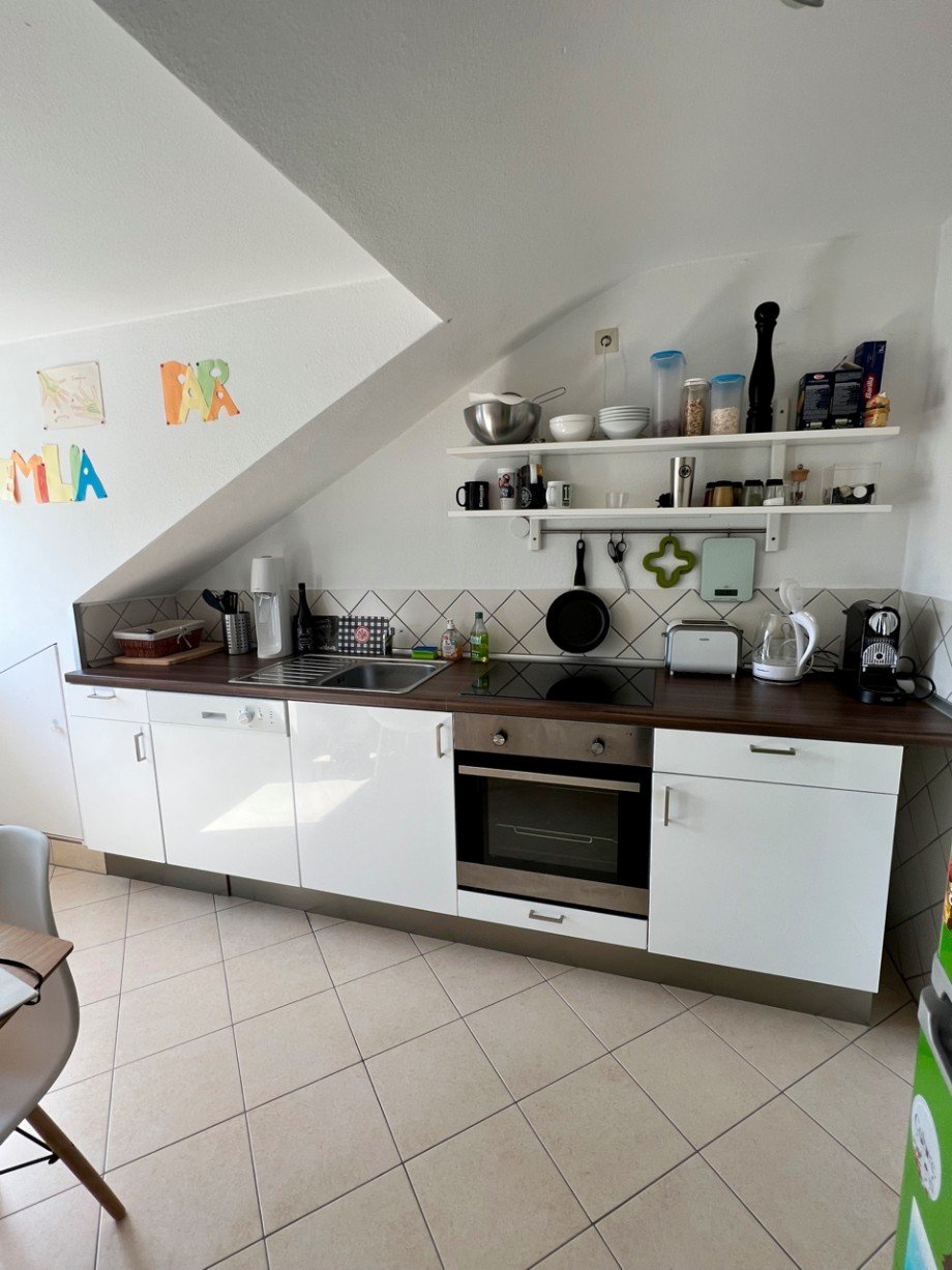K�che mit EBK Etagenwohnung Darmstadt