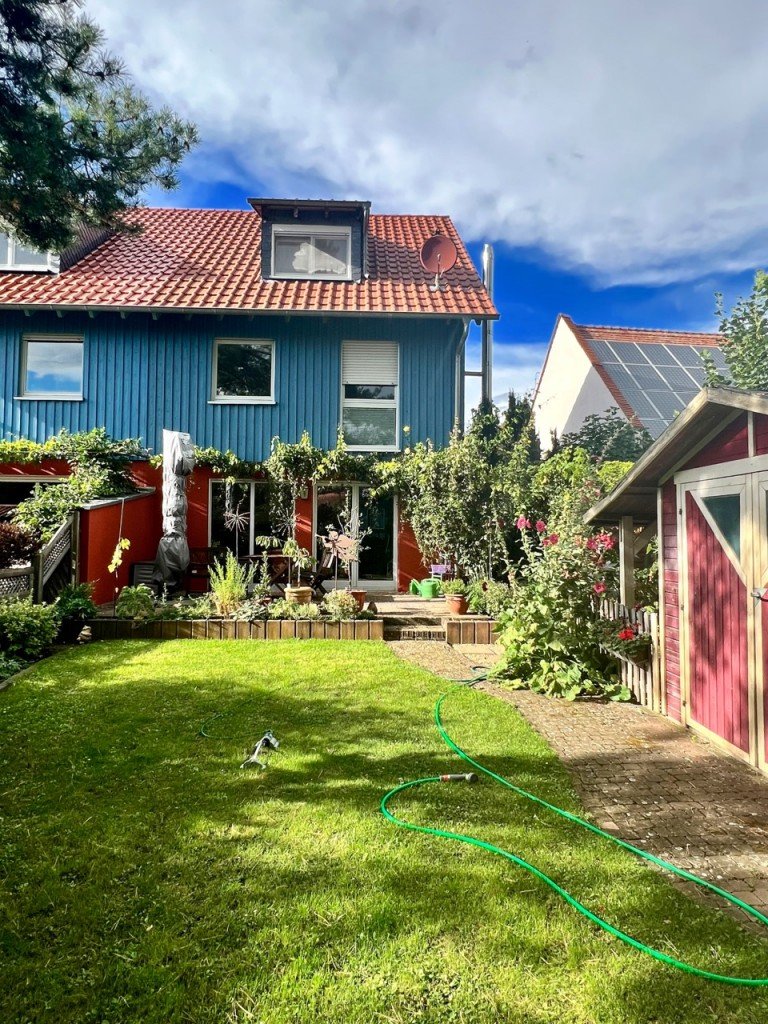 Ansicht Haus hinten Dieburg Doppelhaush�lfte Familiengerechte DHH in ruhiger Innenstadtlage