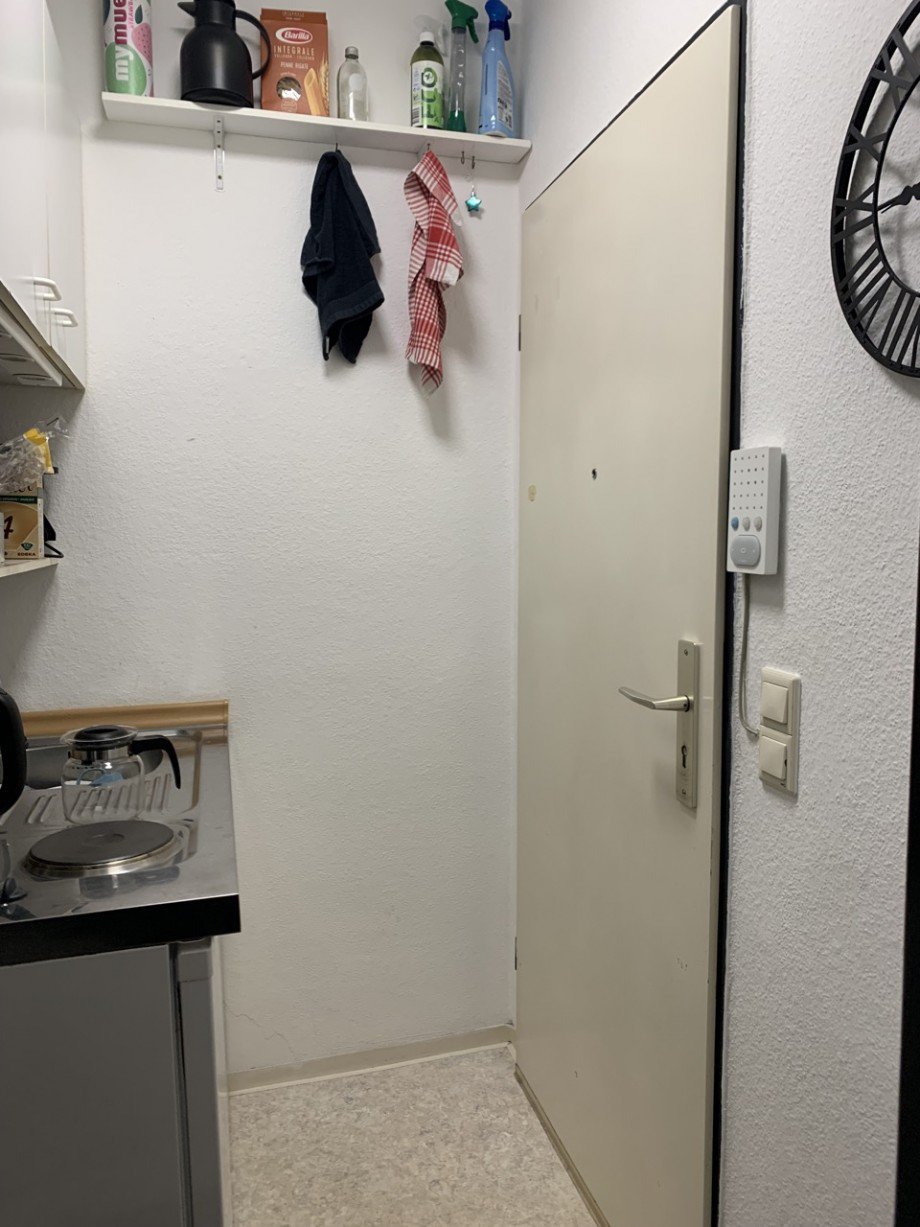 Flur mit Pantryk�che Etagenwohnung Darmstadt