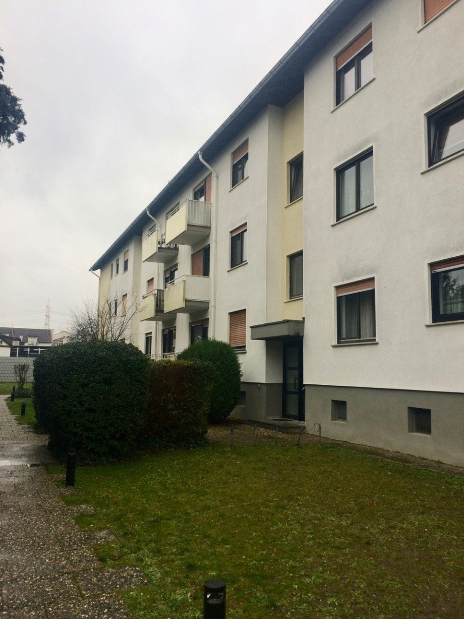 Ansicht - gepflegte Wohnanlage Dachgeschosswohnung Erzhausen