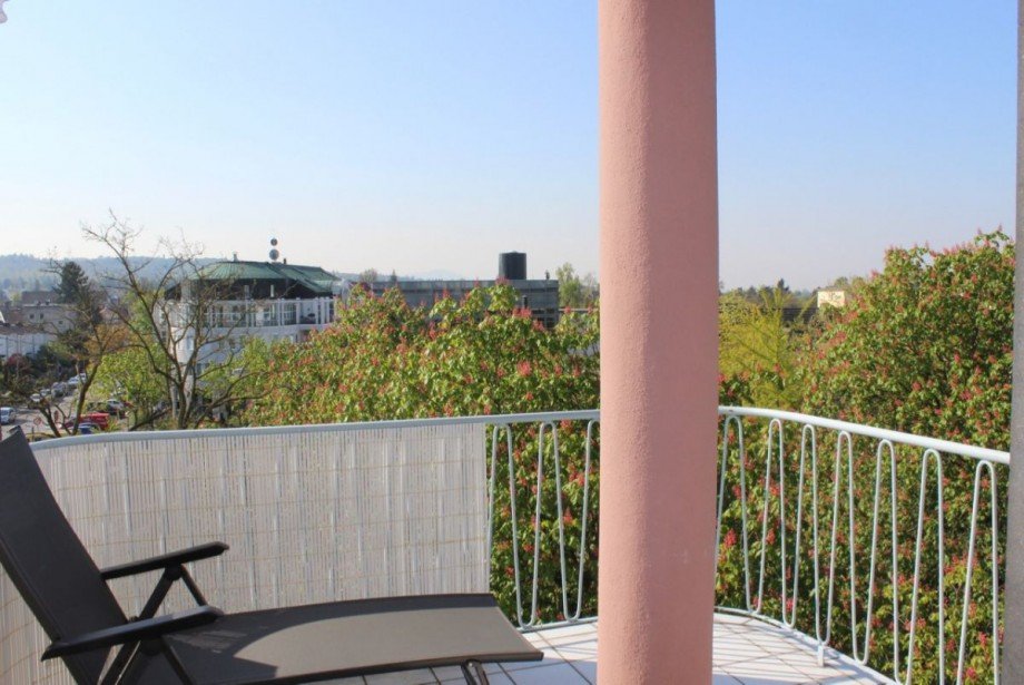 sonniger S�d-West Balkon Etagenwohnung Darmstadt